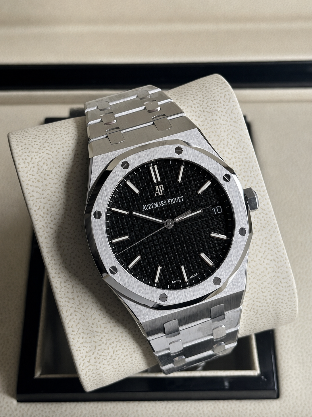AP (Audemars Piguet) Royal Oak Signature