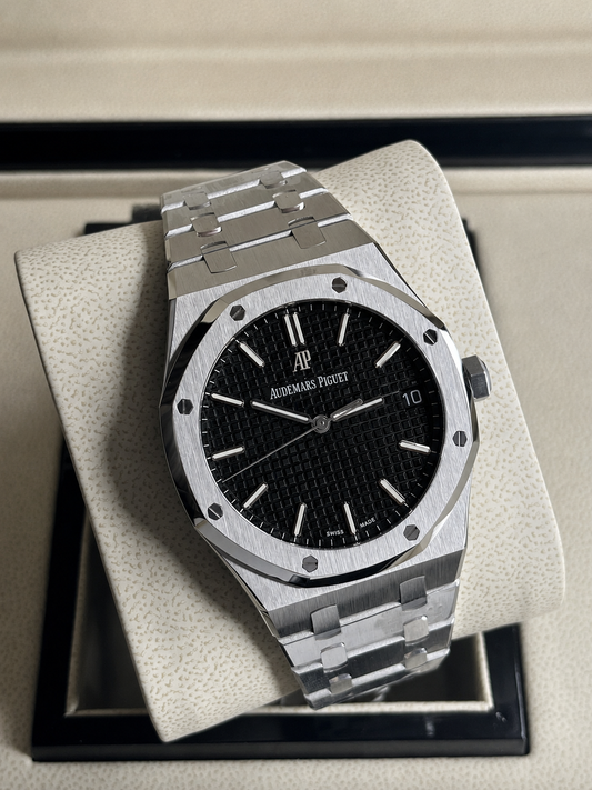 AP (Audemars Piguet) Royal Oak Signature